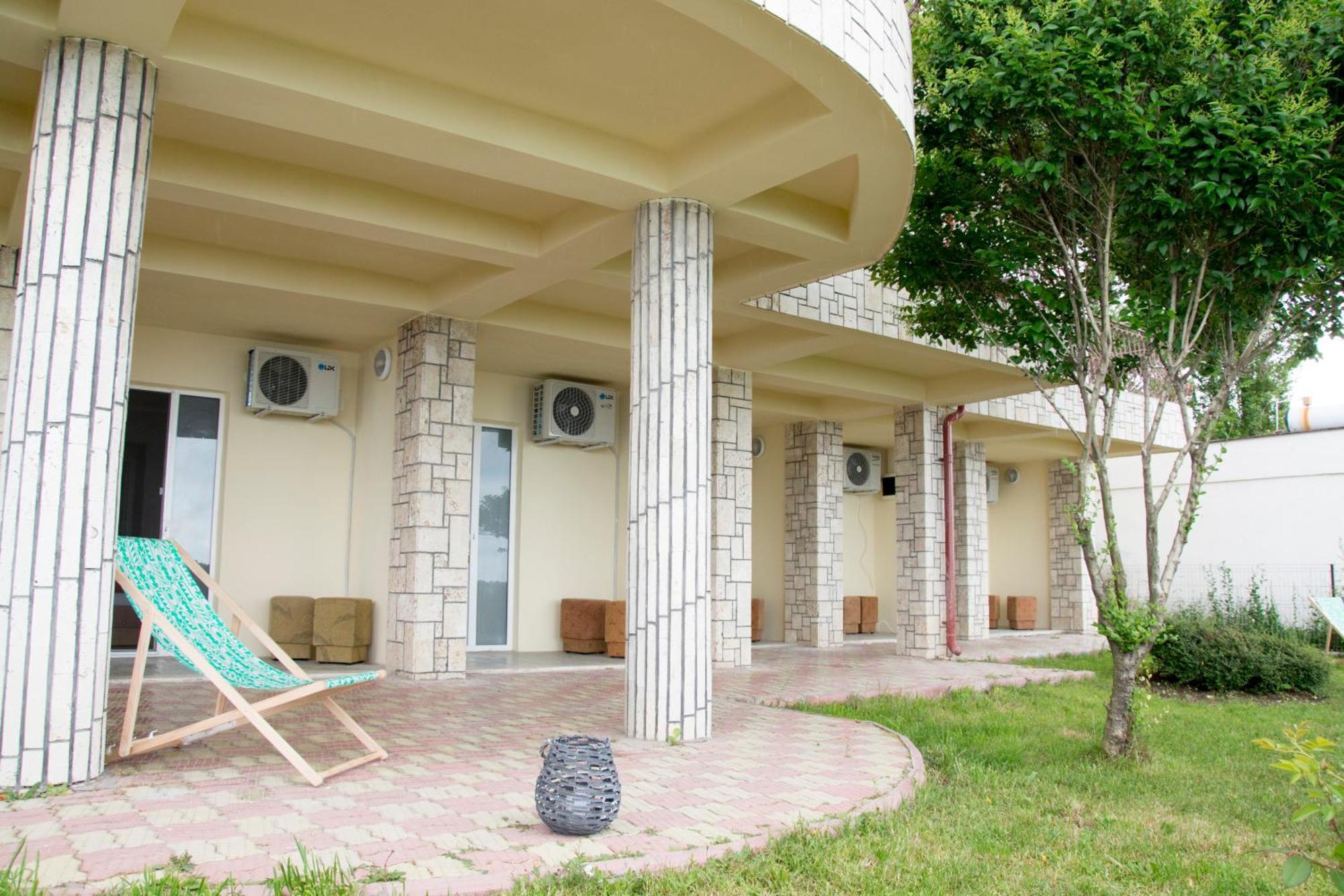 קוסטינסטי Vila Rasarit De Soare מראה חיצוני תמונה